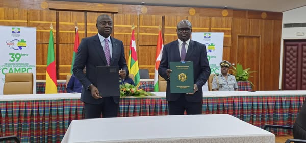 Image 2 - #SIGNATURE DE L’ACCORD DE SIÈGE ENTRE LE GABON ET LE CAMPC