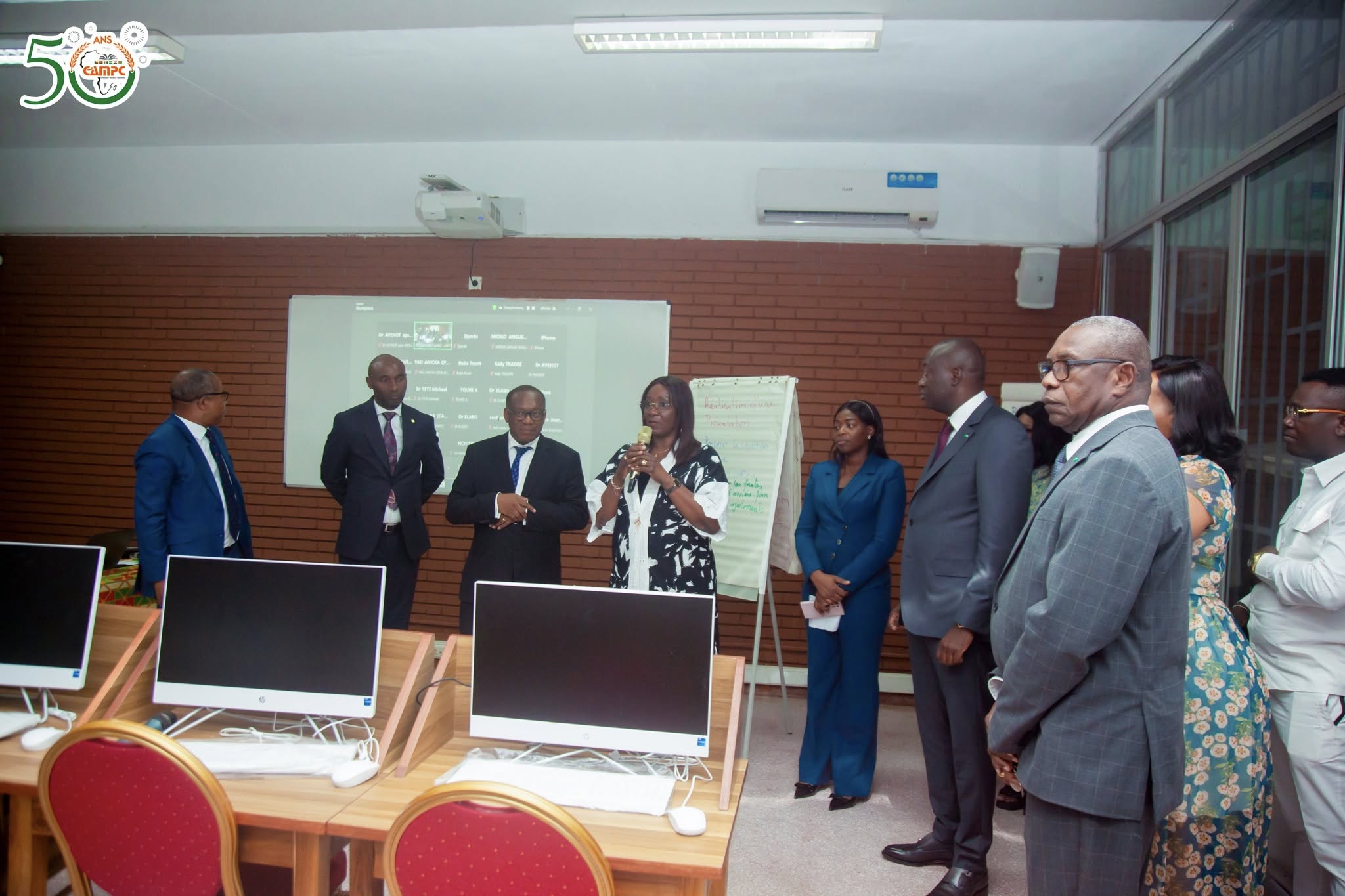 Image 4 - #VISITE DE TRAVAIL DE MME LE MINISTRE DE LA FONCTION PUBLIQUE ET DU RENFORCEMENT DES CAPACITÉS DU GABON